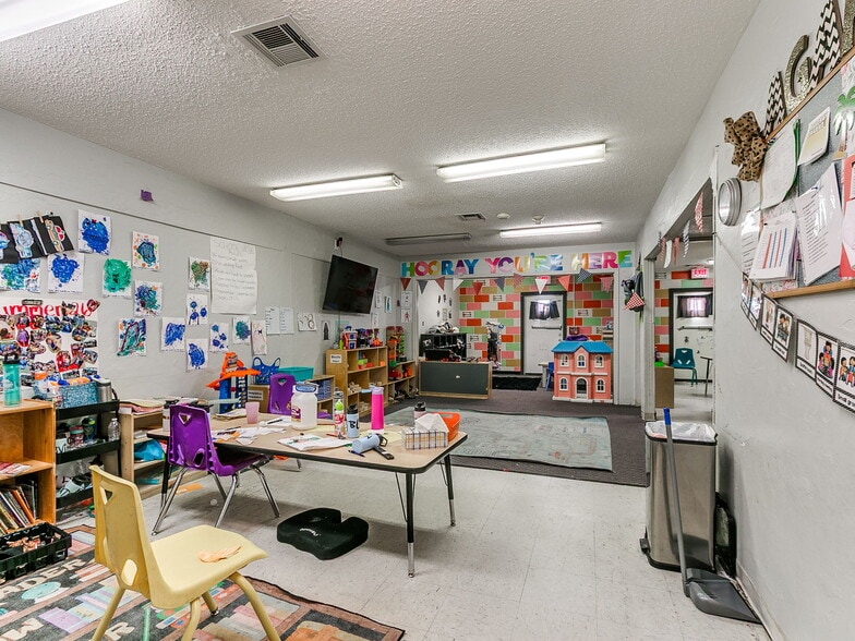 More Photos Of 809 SW 4th St, Moore Religious Facility For Sale