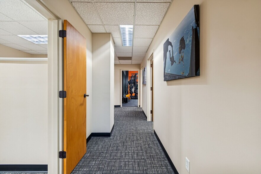 More Photos Of 707 N Franklin St, Tampa Office For Sale