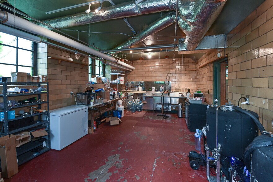 More Photos Of 4403 St Clair Ave, Cleveland Coworking Space