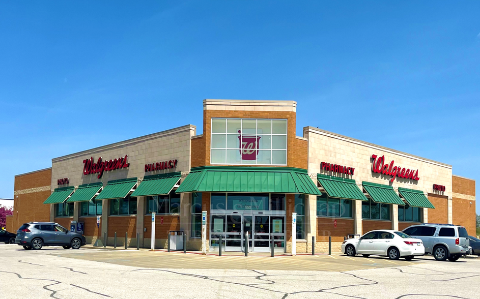 Primary Photo Of 550 S 129th St, Bonner Springs Drugstore For Sale