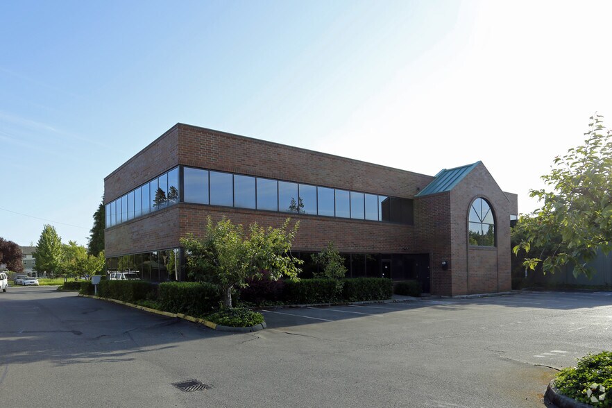 More Photos Of 610 W Meeker St, Kent Office For Sale