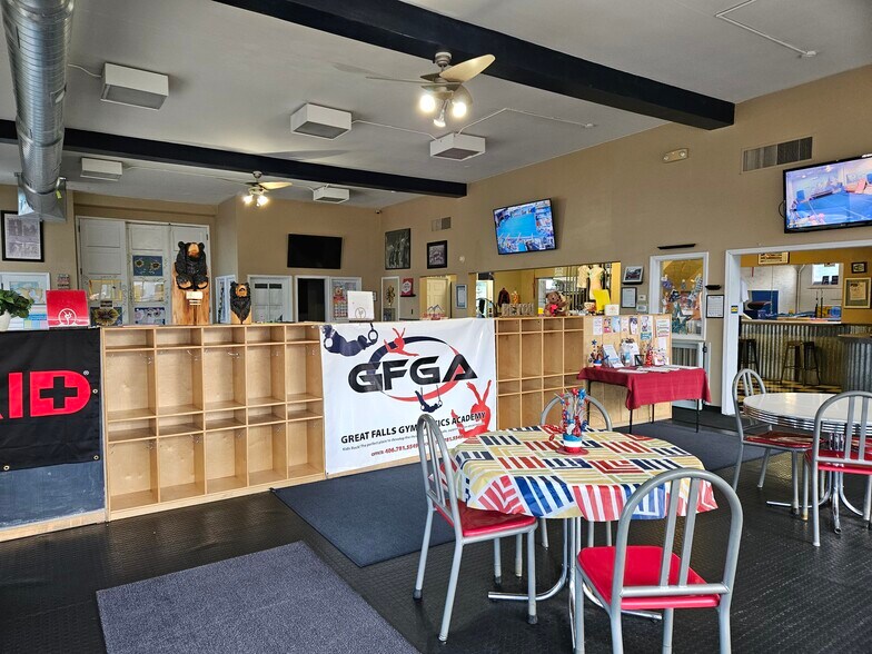 More Photos Of 815 N 1st Ave, Great Falls Auto Dealership For Lease