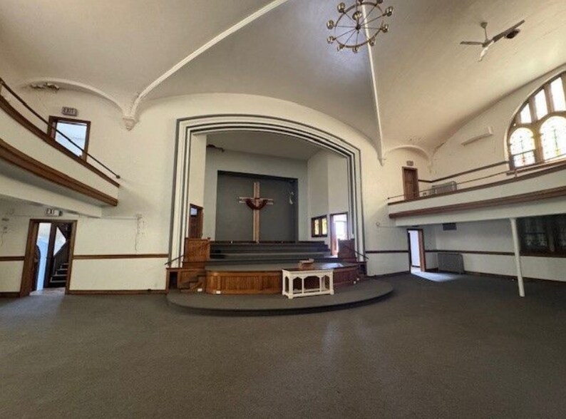 More Photos Of 1203 3rd Ave, Rockford Religious Facility For Sale