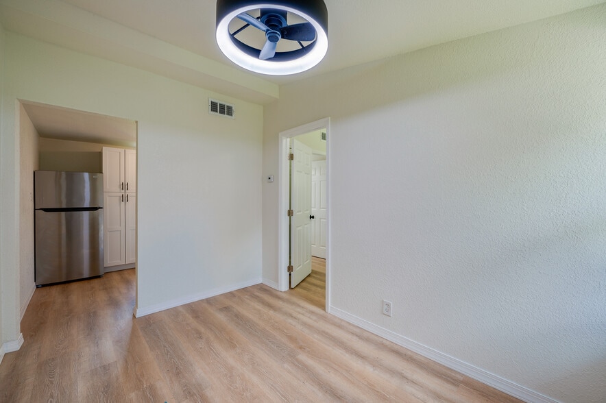 More Photos Of 259 Jefferson St, Daytona Beach Multifamily For Sale