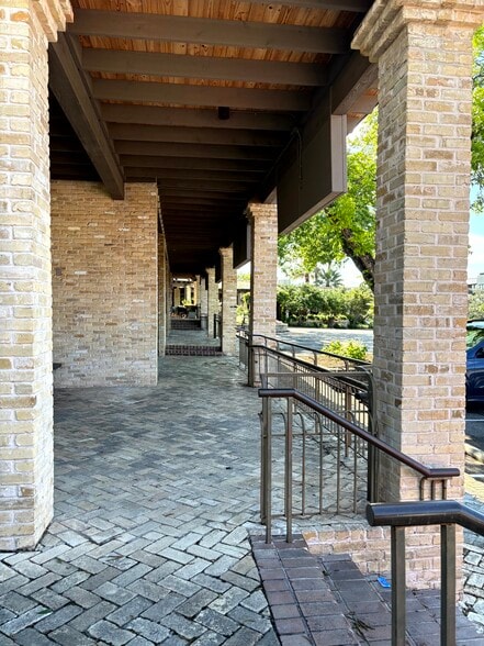 More Photos Of 5800 Broadway St, San Antonio Unknown For Lease