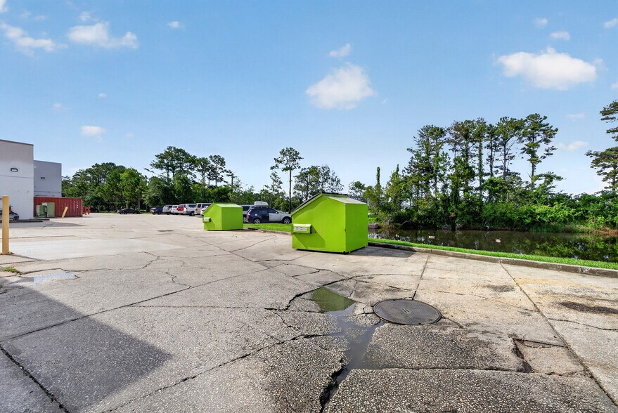 More Photos Of 14286 Beach Blvd, Jacksonville Beach General Retail For Sale