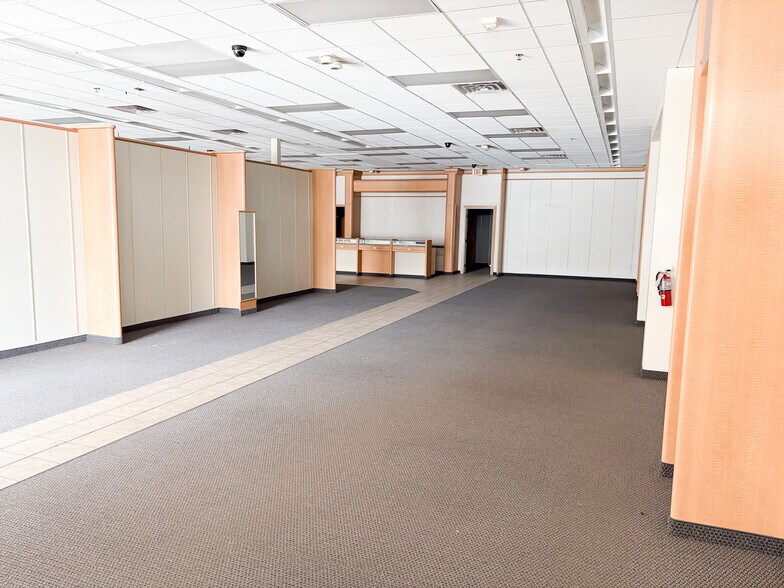 More Photos Of 1800-1803 7th St, Lubbock Unknown For Lease
