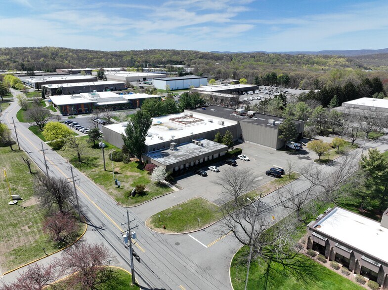 More Photos Of 133 Bauer Dr, Oakland Warehouse For Sale