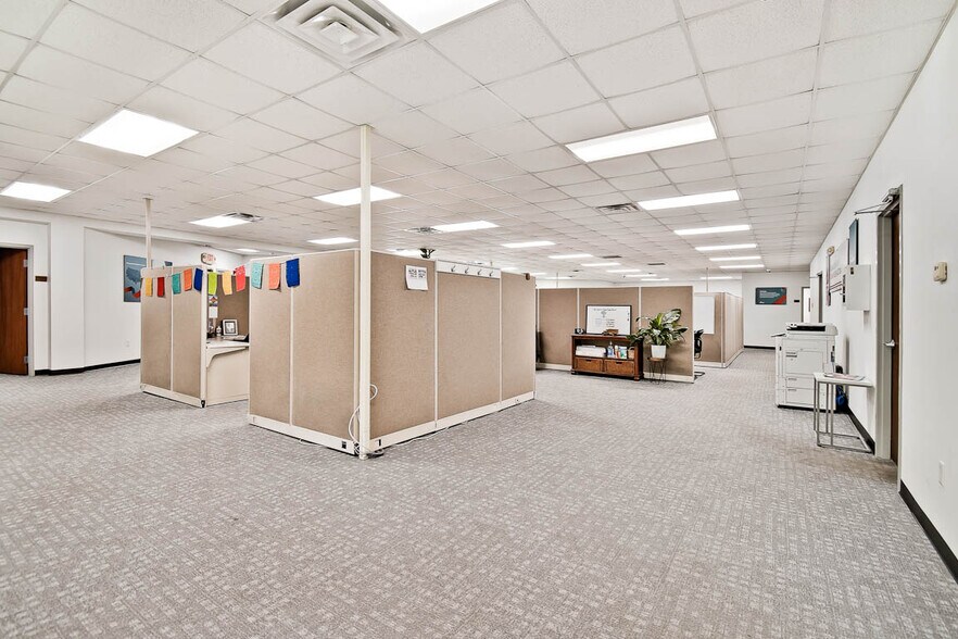 More Photos Of 1700 Industrial Drive, Rogers Office For Sale