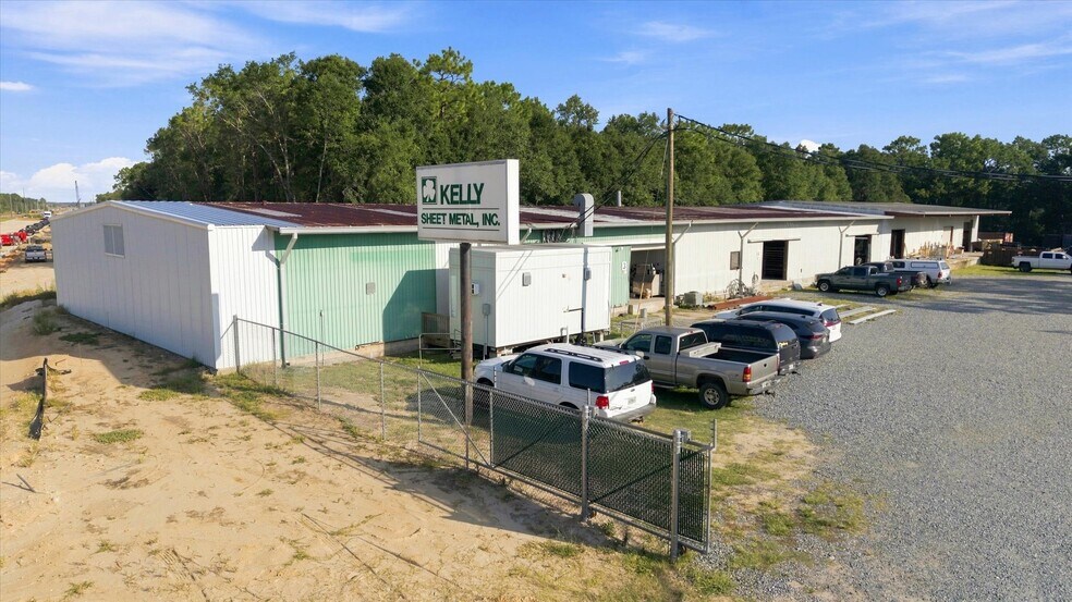 More Photos Of 4711 Capital Cir SW, Tallahassee Warehouse For Sale