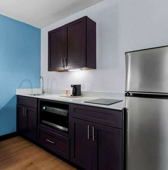 More Photos Of 2016 E 16th Ave, Cordele Apartments For Sale