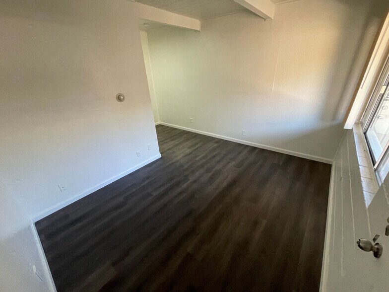 More Photos Of 512 Crampton St, Reno Apartments For Sale