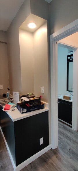 More Photos Of 18021-18023 15th Ave NE, Shoreline Office For Sale