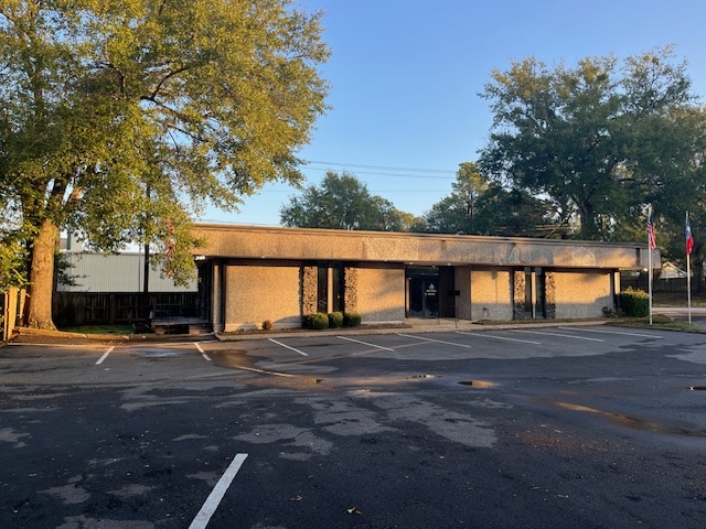 Primary Photo Of 211-215 Winchester Dr, Tyler Office For Lease