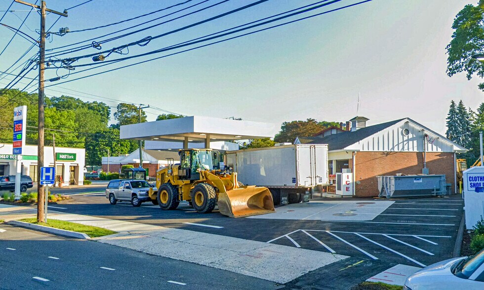 More Photos Of 351 Hope St, Stamford General Retail For Sale