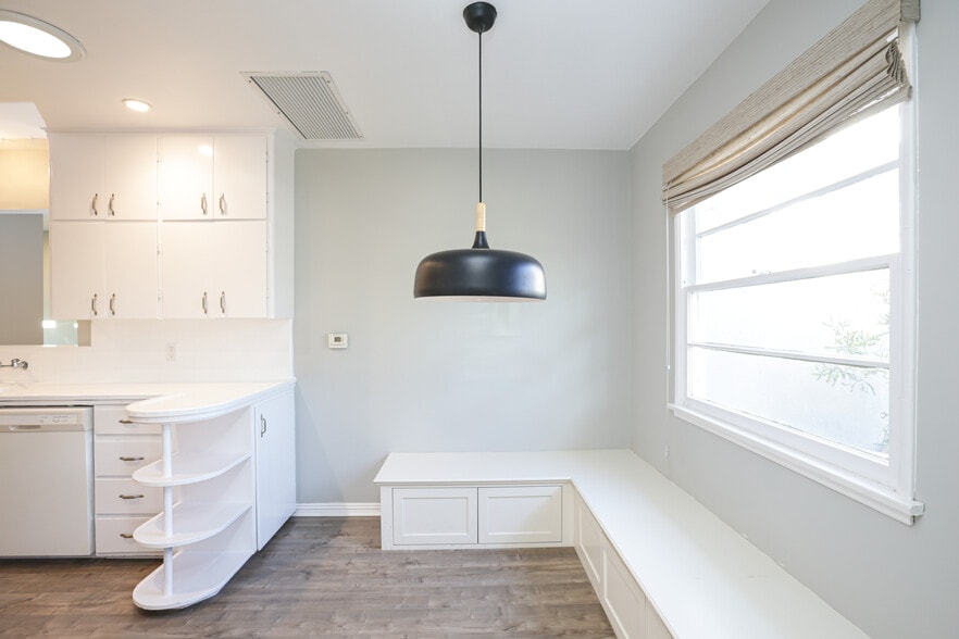 More Photos Of 456 N Batavia St, Orange Apartments For Sale
