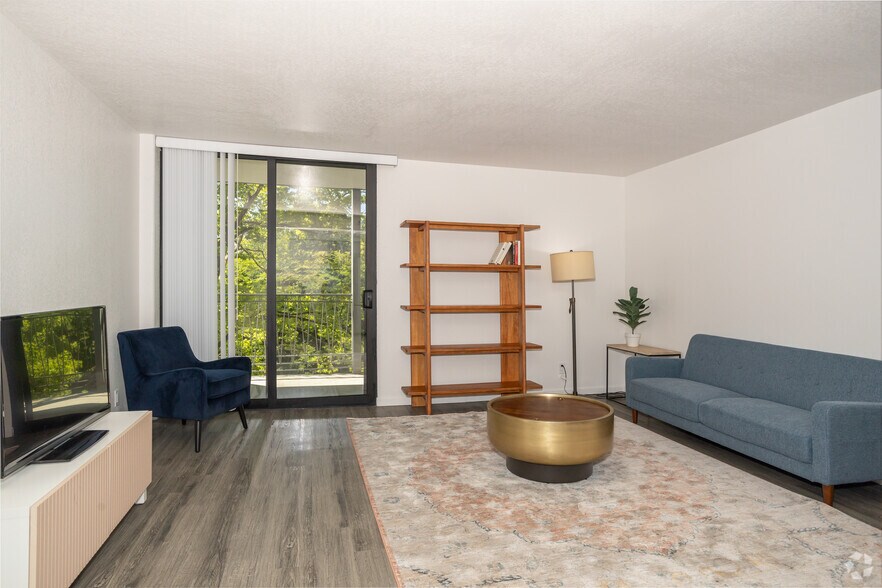 More Photos Of 2701 Capitol Ave, Sacramento Apartments For Lease