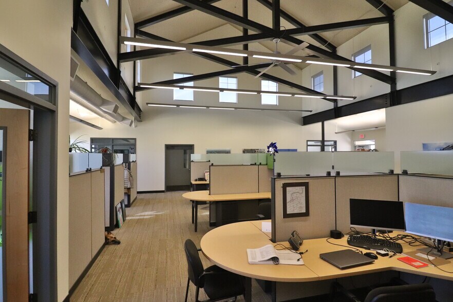 More Photos Of 502 33rd St, Cody Medical For Sale