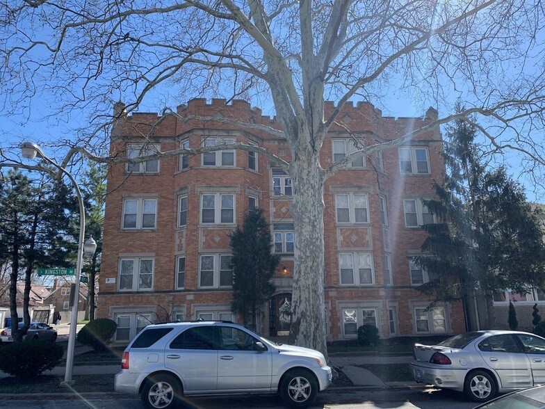 Primary Photo Of 8201-8205 S Kingston Ave, Chicago Apartments For Sale