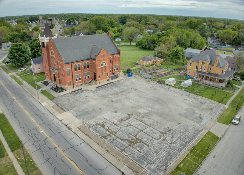 Primary Photo Of 1548 Reid Ave, Lorain Multifamily For Sale