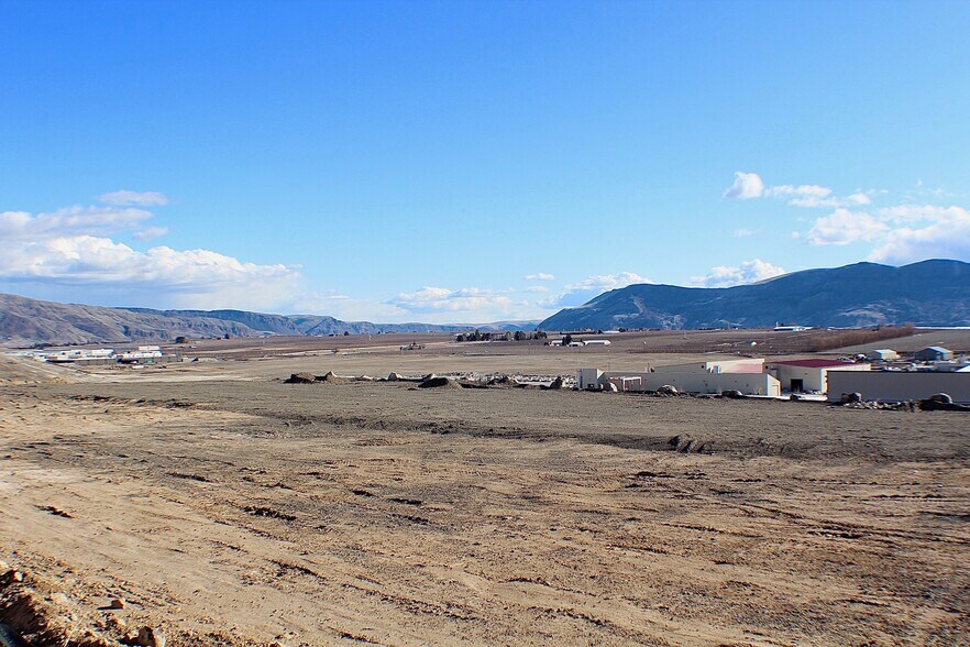 More Photos Of 501 Urban Industrial Way, East Wenatchee Land For Sale
