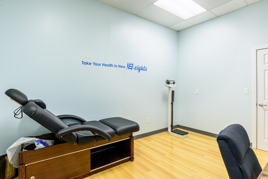 More Photos Of 100 Corporate Dr, Trumbull Office For Sale