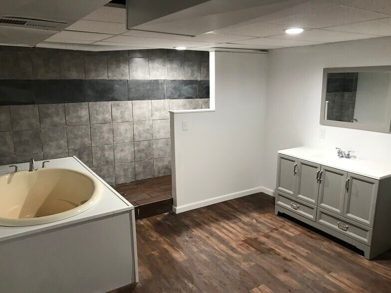 More Photos Of 318 Main St, Wampum Apartments For Sale