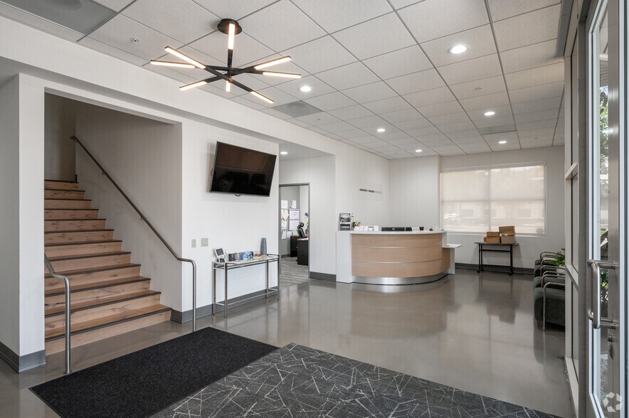 More Photos Of 1124 Bristol St, Costa Mesa Office For Sale