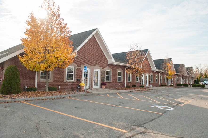 More Photos Of 103 Canal Landing Blvd, Rochester Medical For Lease