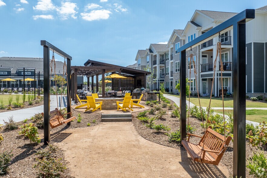 More Photos Of 400 Alex Ridge Dr, Fuquay Varina Apartments For Lease