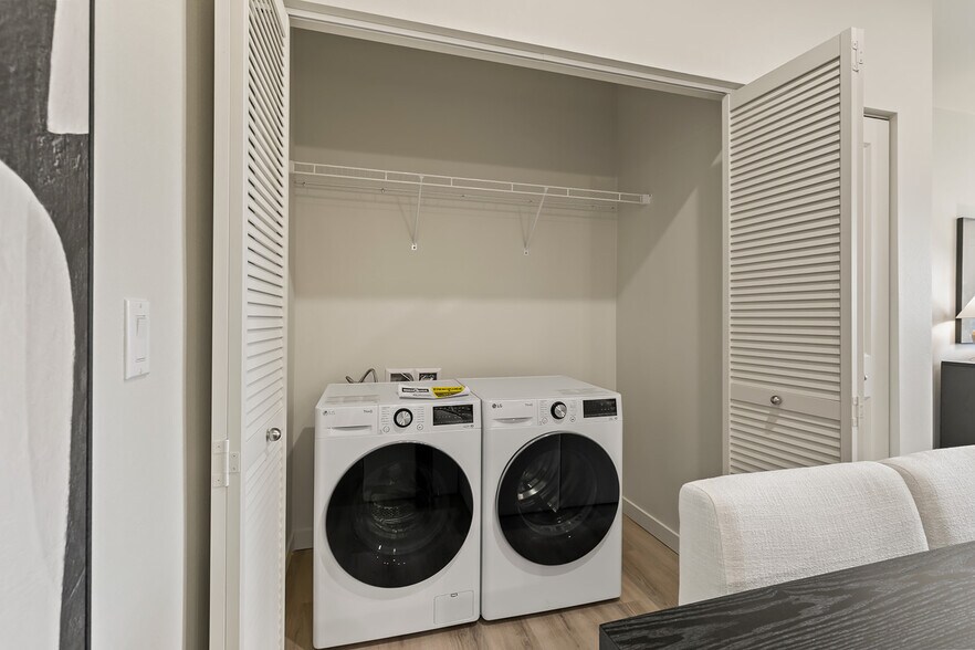More Photos Of 7011 NE 126th St, Vancouver Apartments For Sale