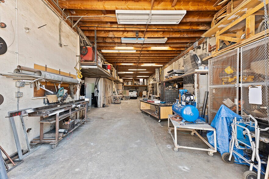 More Photos Of 7438 Varna Ave, North Hollywood Warehouse For Sale