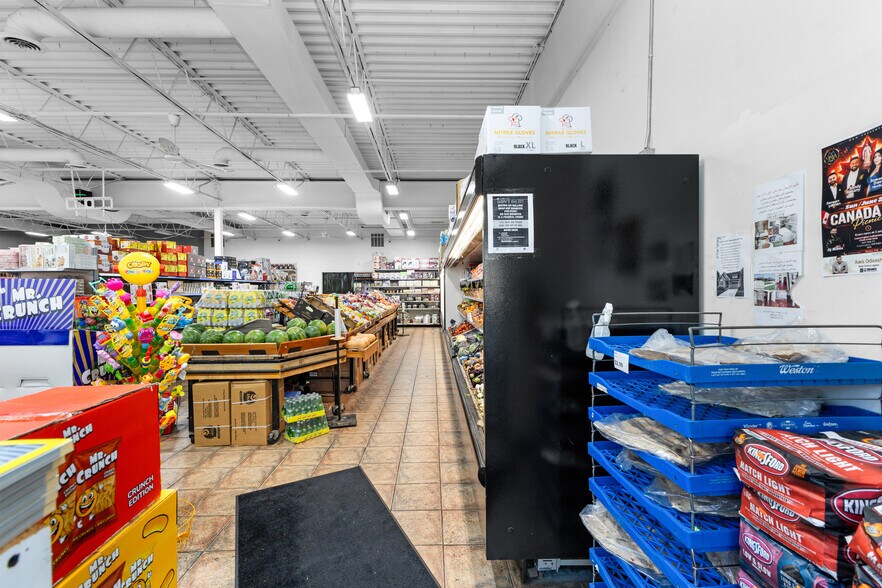 More Photos Of 36886 Ryan Rd, Sterling Heights Supermarket For Sale