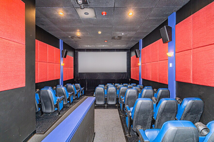 More Photos Of 1-11 S Prospect Ave, Park Ridge Restaurant For Lease