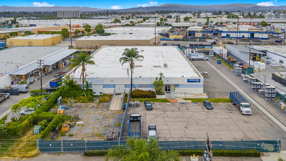 More Photos Of 1346 S Claudina St, Anaheim Manufacturing For Lease