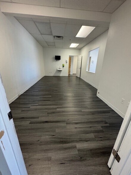 More Photos Of 11701 Hero Way W, Leander Schools For Lease