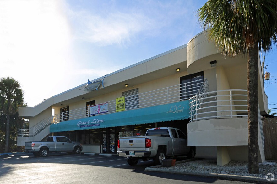 Primary Photo Of 207 E Blue Heron Blvd, Riviera Beach Office For Lease