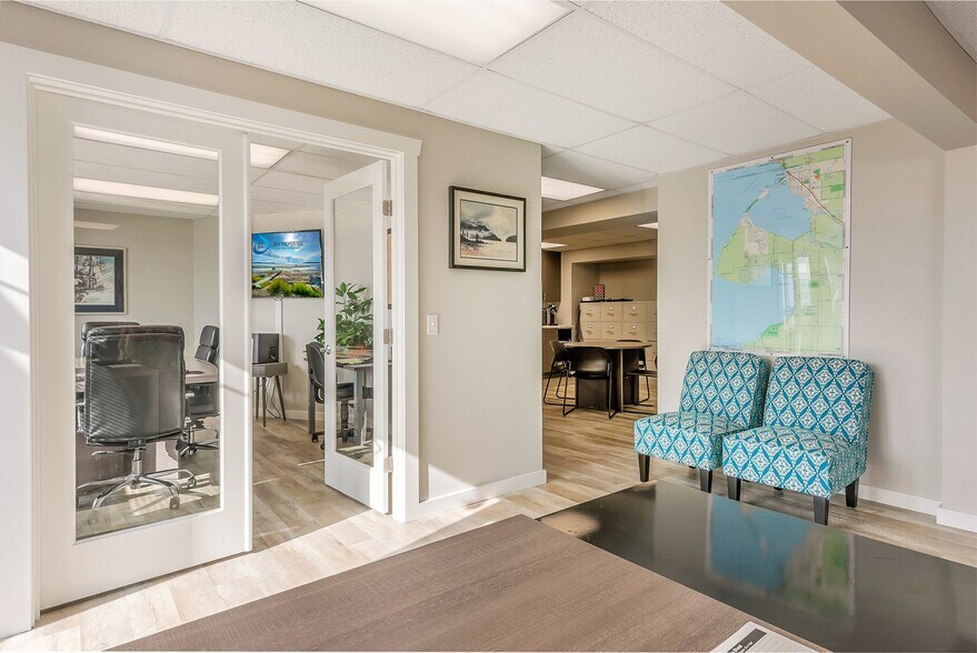 More Photos Of 8045 Birch Bay Dr, Blaine Office Residential For Sale