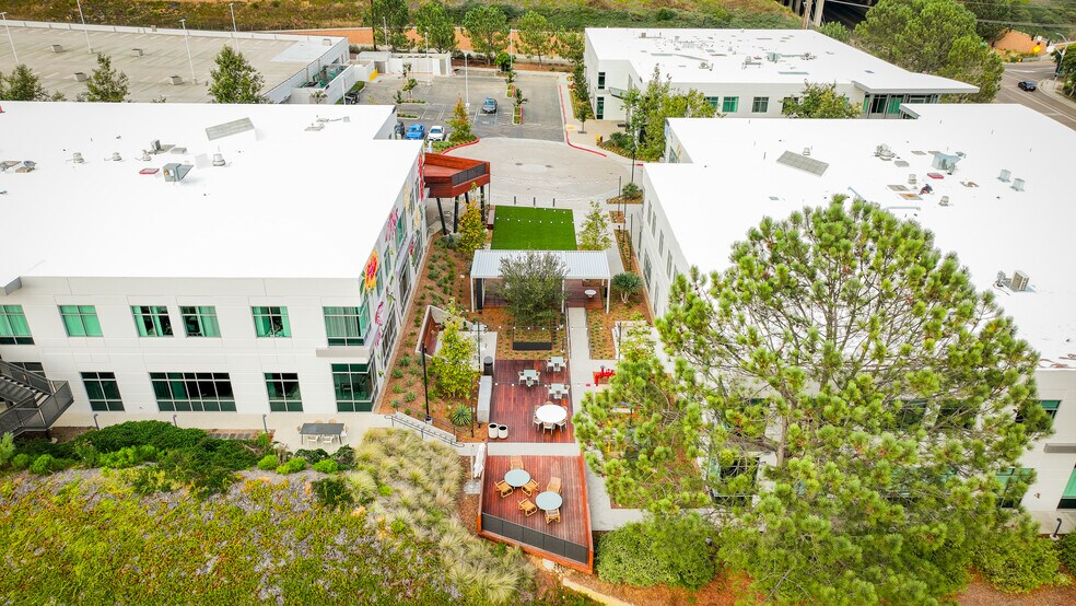 More Photos Of 3398 Carmel Mountain Rd, San Diego Unknown For Lease