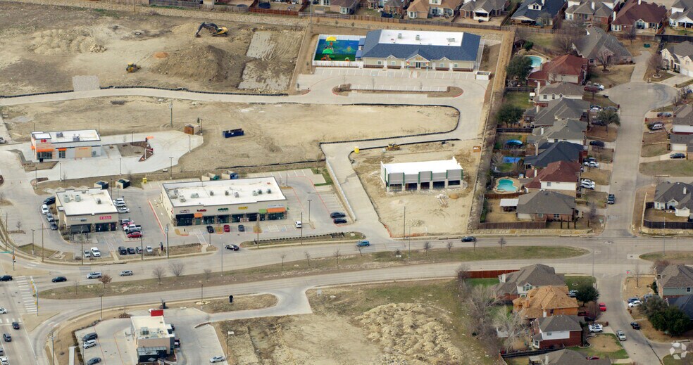 More Photos Of 5250 Sycamore School Rd, Fort Worth Unknown For Lease