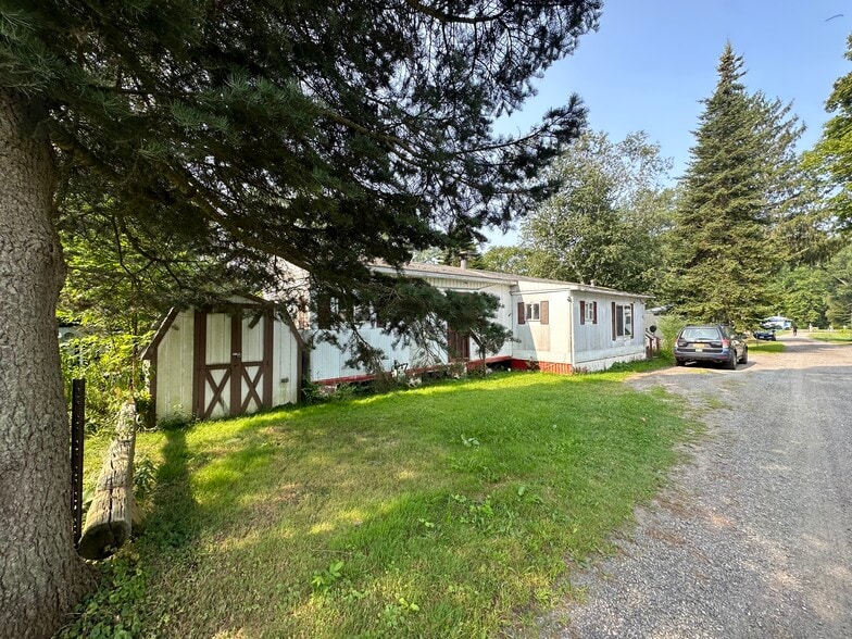 More Photos Of 8114 State Rd, Colden Manufactured Housing Mobile Home Park For Sale