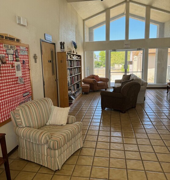 More Photos Of 901 S 12th St, Cottonwood Religious Facility For Lease