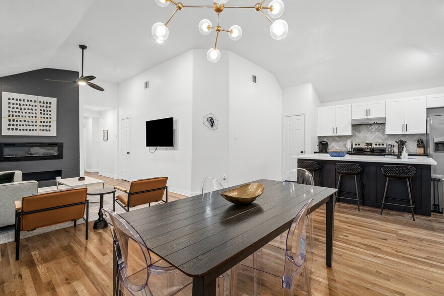More Photos Of 3404 Rosedale St, Houston Multifamily For Sale