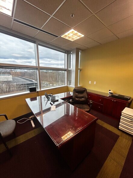 More Photos Of 10110 Molecular Dr, Rockville Medical For Sale