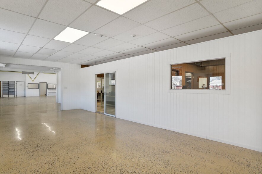 More Photos Of 12258 Buchanan Trl W, Mercersburg Flex For Lease