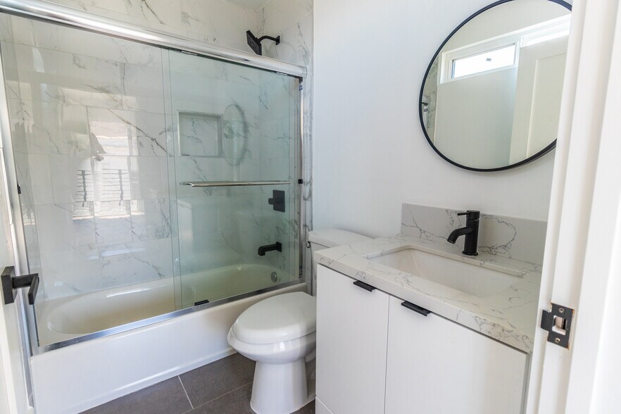 More Photos Of 4505 18th, Los Angeles Apartments For Sale