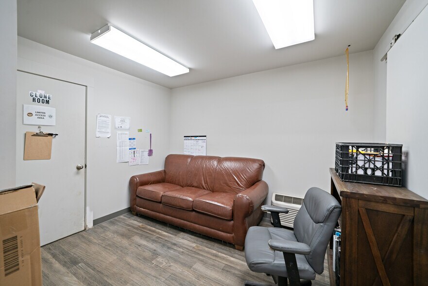 More Photos Of 7795 Thorpe Rd, Bozeman Industrial For Sale