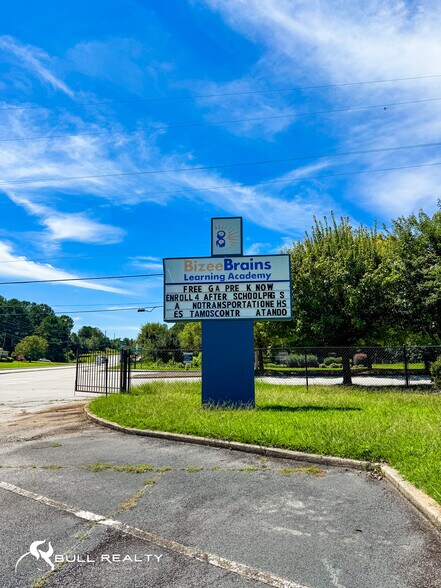 Primary Photo Of 2721 Highway 138 E, Jonesboro Daycare Center For Lease