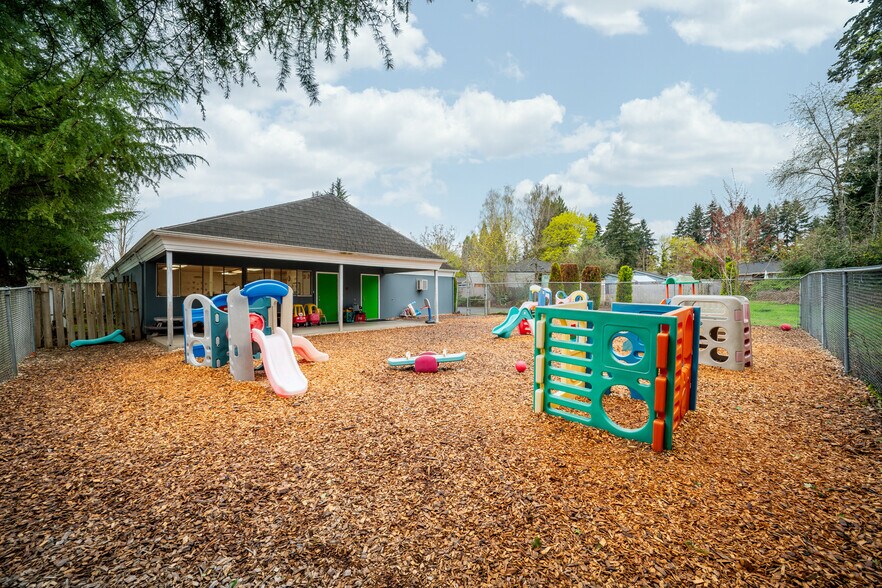 More Photos Of 12975 SW Grant St, Tigard Daycare Center For Sale