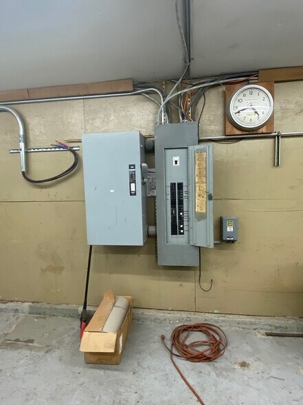 More Photos Of 26 Crescent St, Ware Industrial For Sale